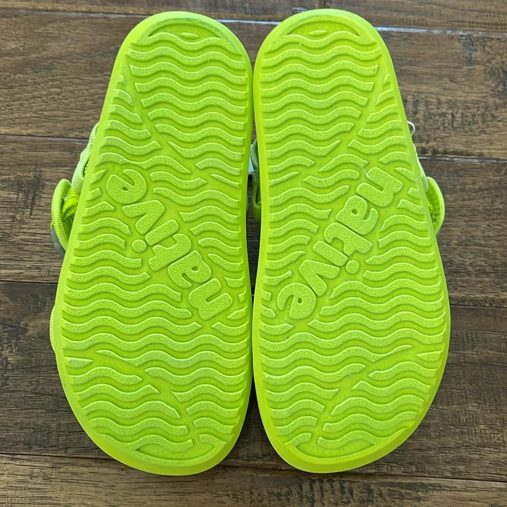 Native Davis Sandals Chartreuse Green size C12